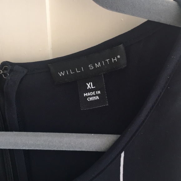 Cool Tank with Geometric Pattern - Picture 3 of 5